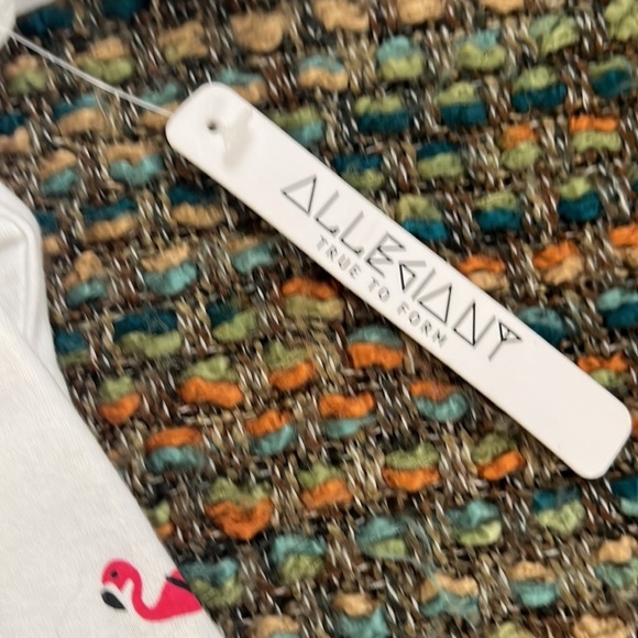 NWT flamingo T-shirt - Picture 5 of 7